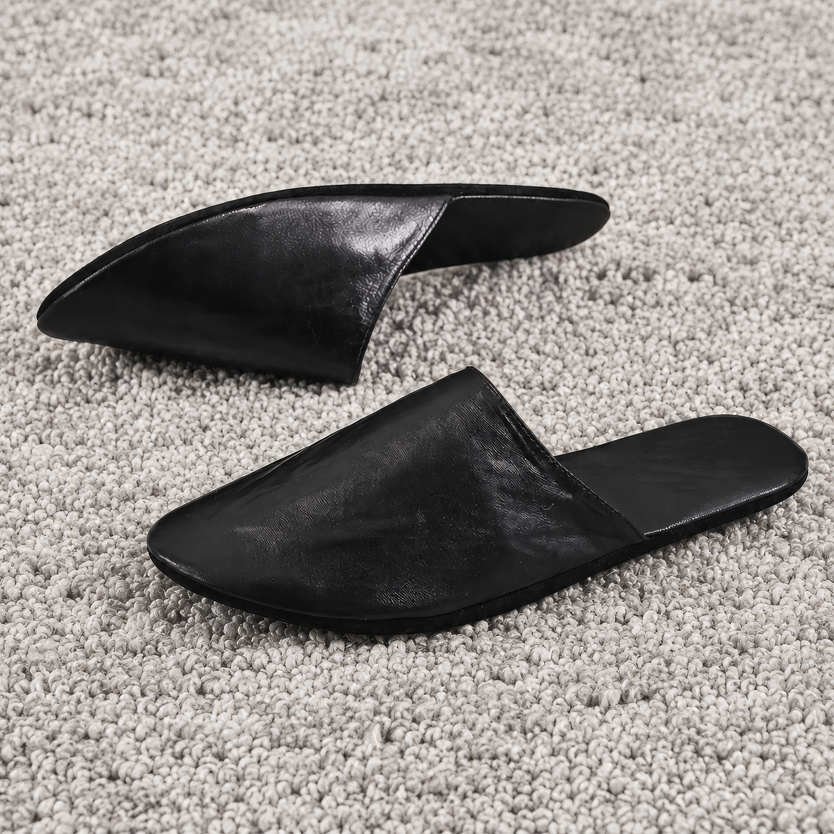 TRAVEL Packable Slippers